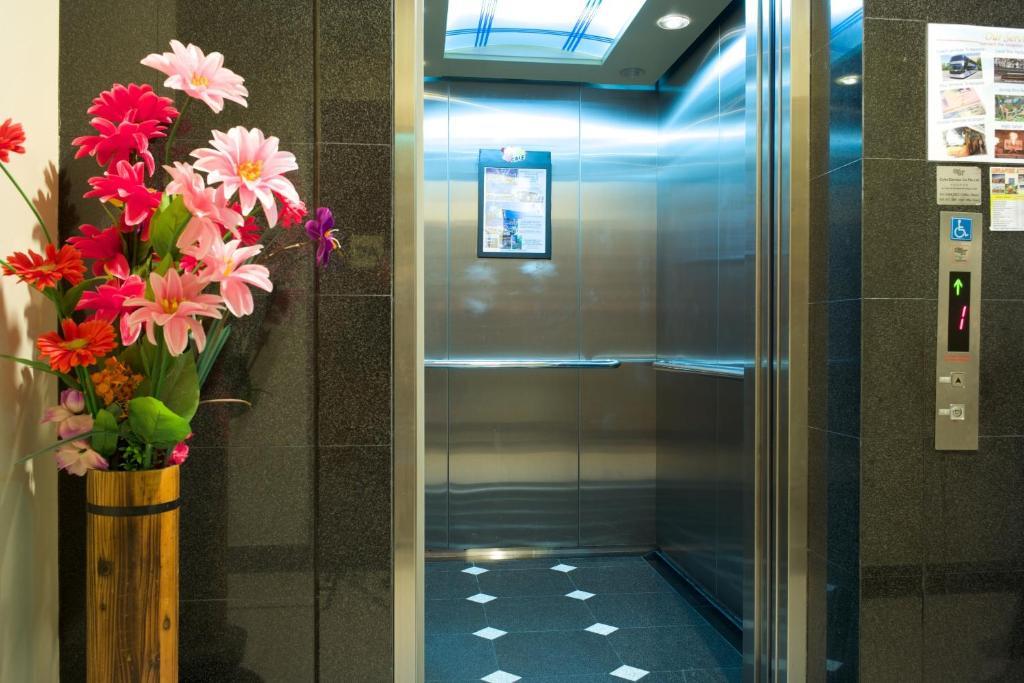 Mitraa Inn Singapore Eksteriør bilde